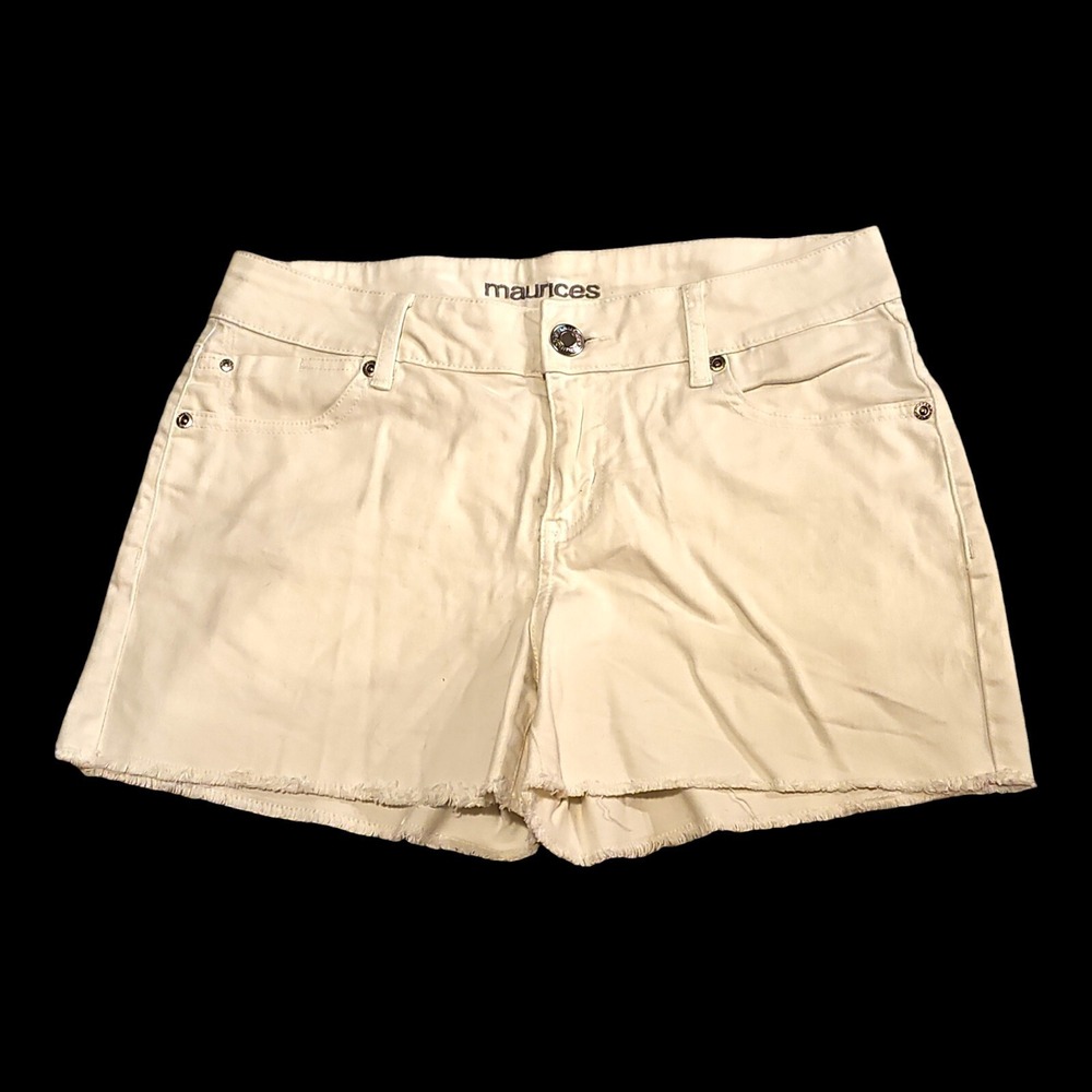 Maurices Women's‎ White Denim Mid Rise Distressed Stretch Shorts Size 8 (31X3)